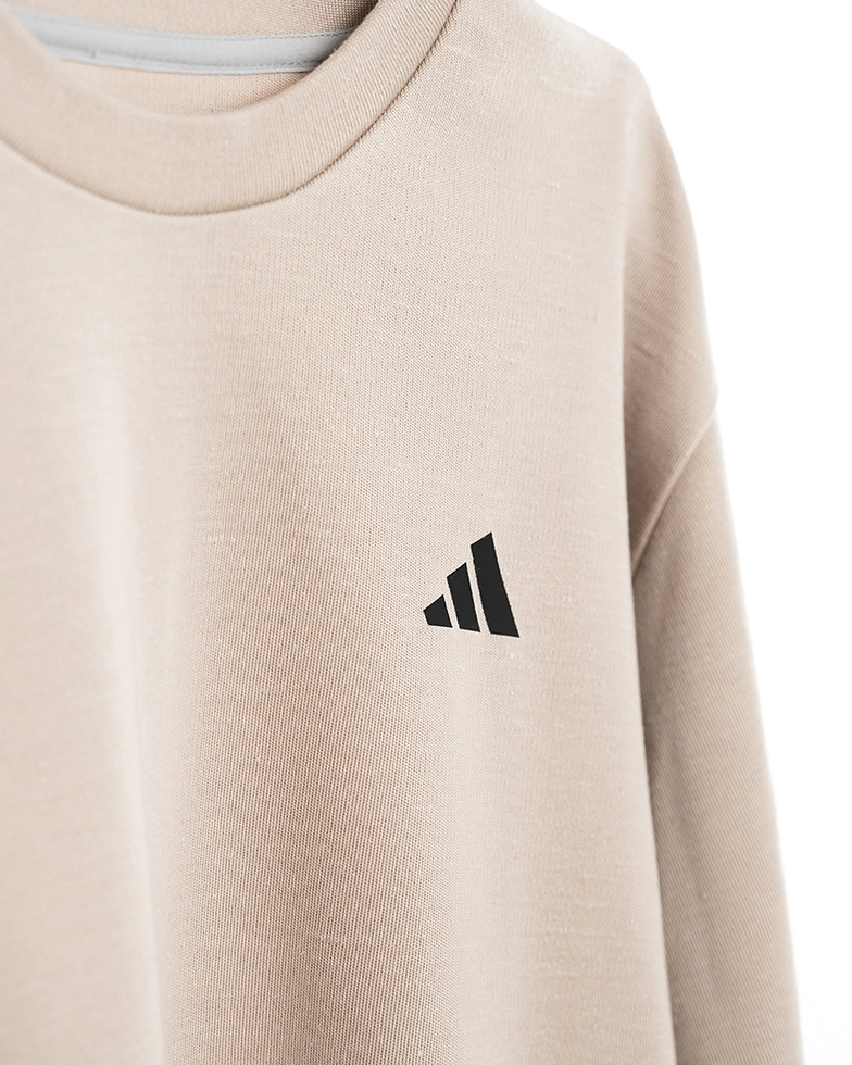 Beige Adidas sweatshirt (Photo)